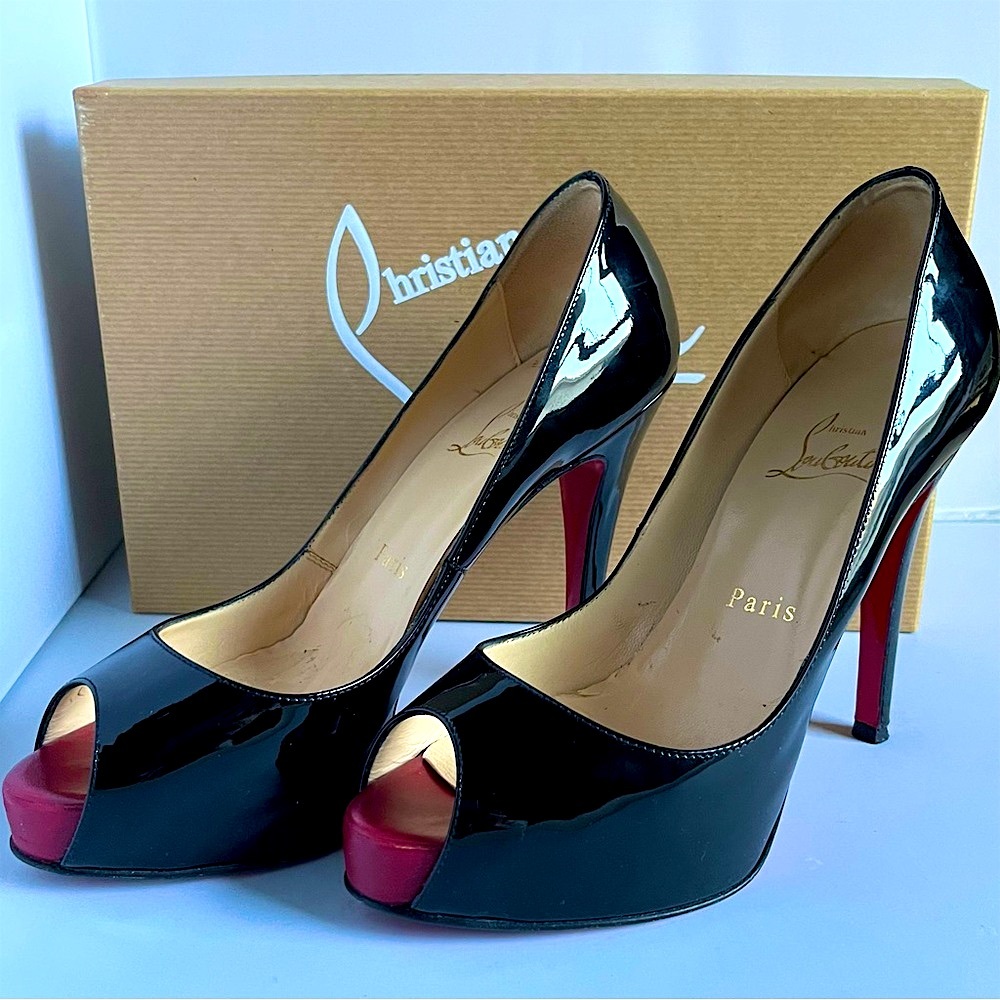 CHRISTIAN LOUBOUTIN New Very Prive 120 mm Patent Leather Pumps